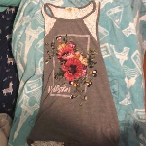 hollister tank top !!